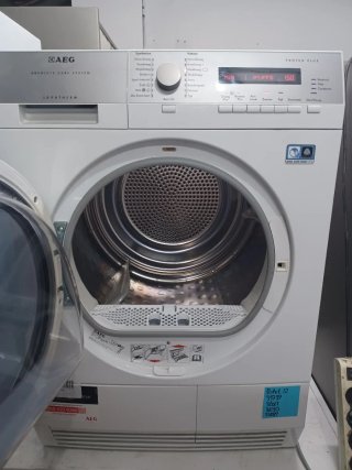 Secadora AEG  8kg , bomba de calor A++