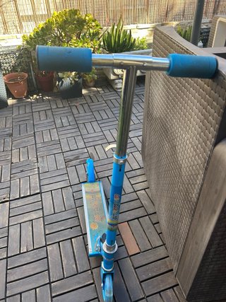 Patinete Azul Plegable con luces