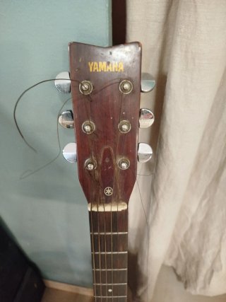 Yamaha FG-335 Vintage Guitarra Acústica