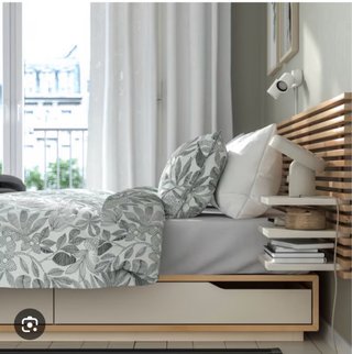 Cama con almacenamiento