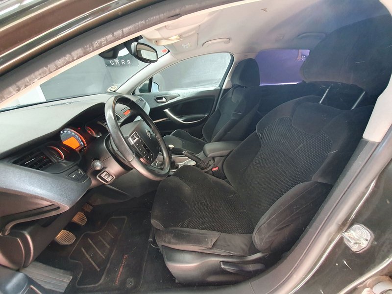 Citroën C5 Tourer 1.6 HDI Premier 2008, foto 13