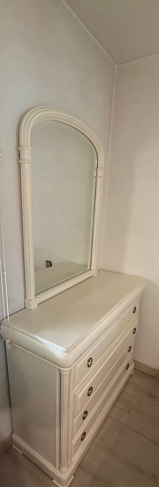 Conjunto de muebles de dormitorio adulto