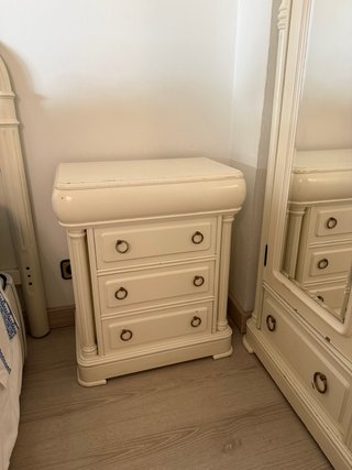 Conjunto de muebles de dormitorio adulto