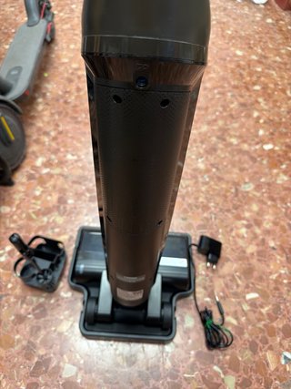 Aspiradora Fregadora sin Cable Eureka NEW400