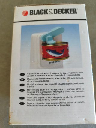 Abrelatas Eléctrico y Afilador Black & Decker EC 3