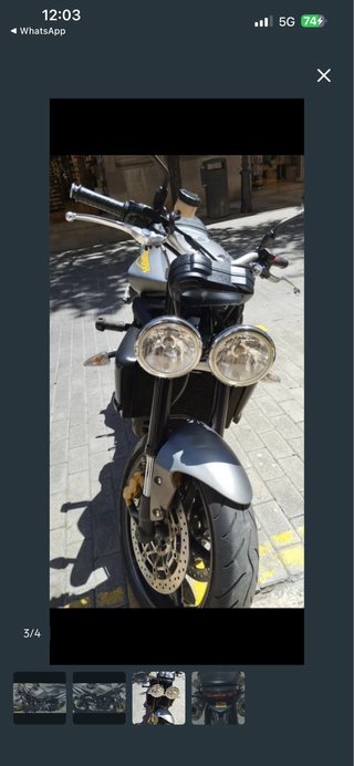 Moto Triumph Street Triple R 675cc naked