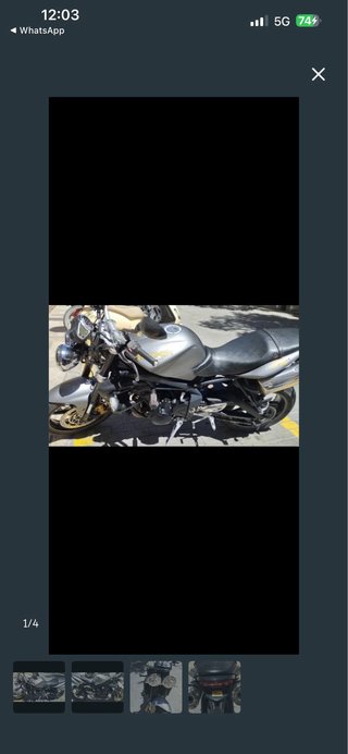 Moto Triumph Street Triple R 675cc naked