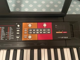 Teclado Yamaha PSR-F51