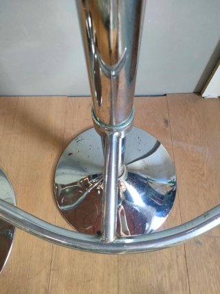 Mesa Alta de Cristal + 2 Taburetes Regulables