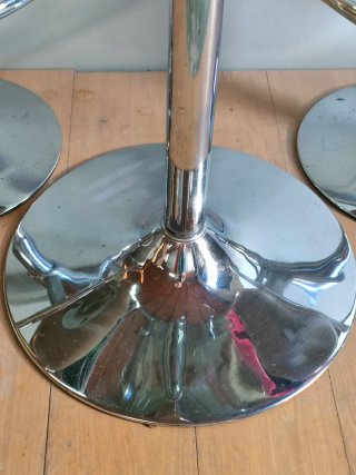 Mesa Alta de Cristal + 2 Taburetes Regulables