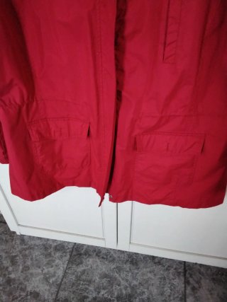 Parka Entretiempo con Capucha.