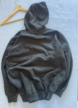 Sudadera Carhartt Negra con Capucha