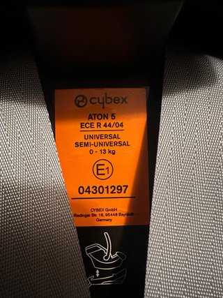 Cybex Aton 5 Silla + Base ISOFIX