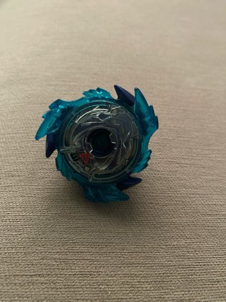 Beyblades de color azul