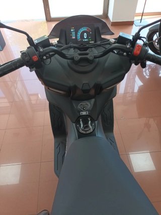 Scooter Zontes 125V Negro