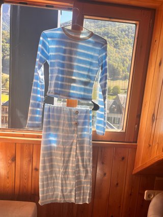 Conjunto Falda y Sudadera Rayas