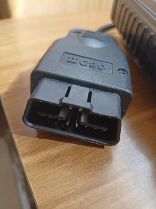 V520 Lector OBDII EOBD CAN