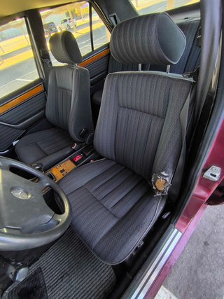 Mercedes benz 230E w124