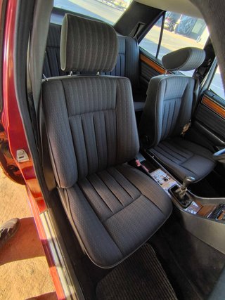 Mercedes benz 230E w124