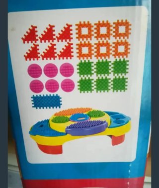 Juguete piezas construcción Playskool con mesa