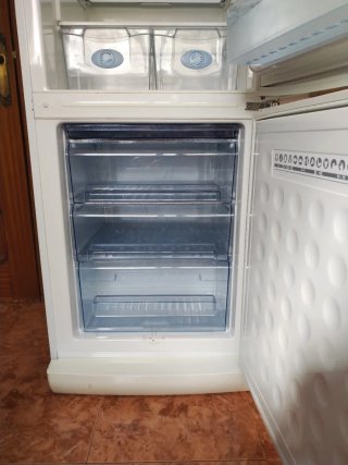 Nevera Combi Teka Blanca para recoger en domicilio
