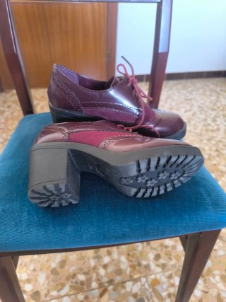 Zapatos Oxford VH burdeos