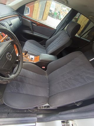Mercedes-Benz Clase E 2001