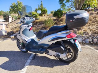 Piaggio Beverly 250 cc Maxi Scooter
