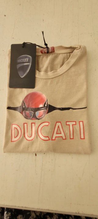 Camiseta Ducati Oficial Niño de 6/8 años.