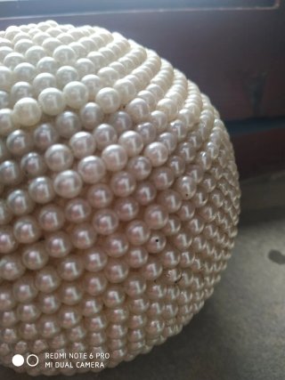 Bola perlada con peana
