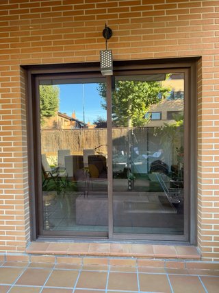 Puerta Corredera de Patio