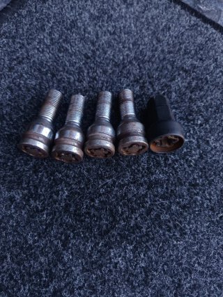 Tornillos Antirrobo Grupo VAG ORIGINALES