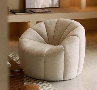 Sillón de diseño curvo