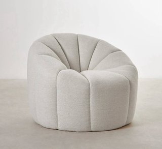 Sillón de diseño curvo