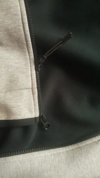 Sudadera Nike Tech