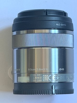 Sony E 30mm f/3.5 Macro