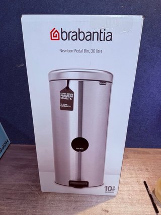 Brabantia NewIcon - Cubo de basura de pedal de 30