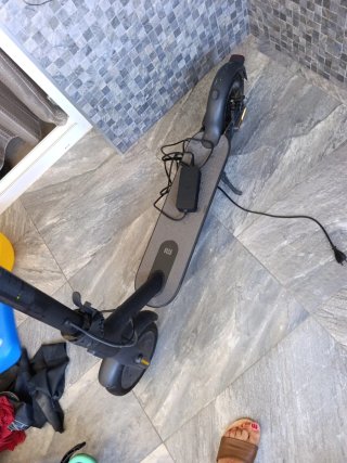 PATINETE Mi Scooter eléctrico Esencial