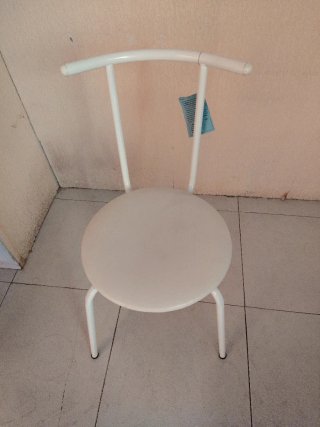 Silla de cocina metálica blanca