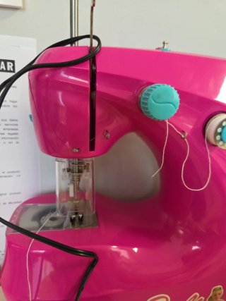 Máquina de Coser de Juguete Barbie