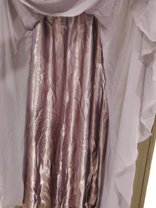Vestido de fiesta morado con pedrería