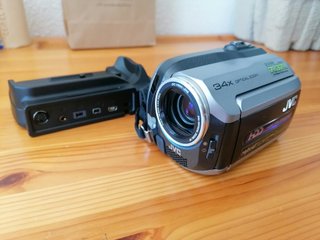 Videocámara JVC Everio GZ-MG135E 30GB negro/plata