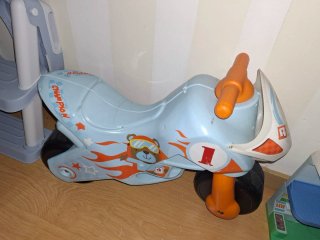 Moto correpasillos infantil