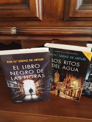 Lote de libro últimos títulos de autores actuales
