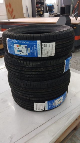 Neumáticos 205/70R15 Comforser CF510
