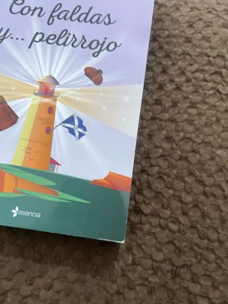 Con faldas y... pelirrojo