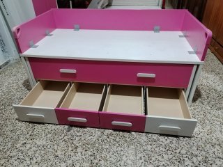 Cama nido infantil rosa y blanca