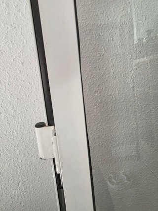 Puerta aluminio blanco con cristal