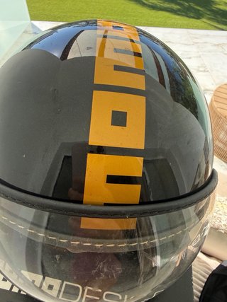 Casco Momo Negro