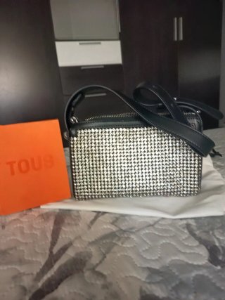 Bolso Tous con pedrería